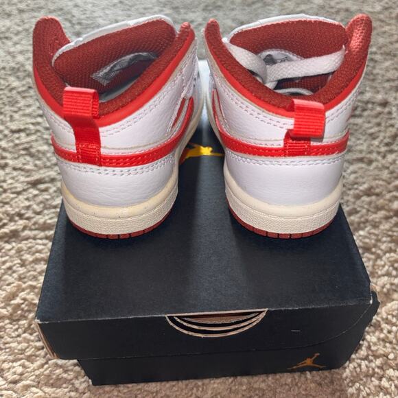 Jordan Toddlers 1 Mid Basketball Sneakers 5C White/Dune Red/Sail/Lobster - Picture 5 of 8